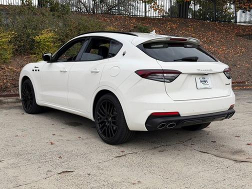 2024 Maserati Levante Modena Ultima