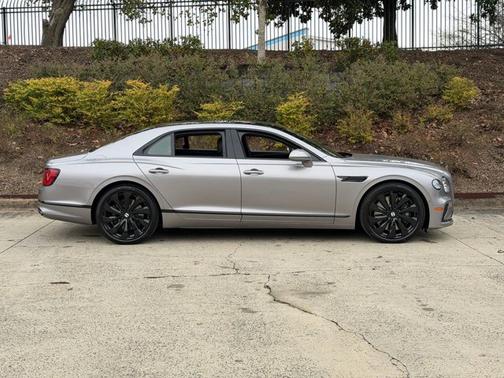 2026 Bentley Flying Spur Base