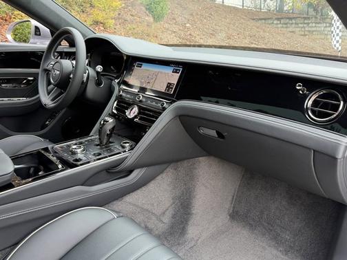 2026 Bentley Flying Spur Base