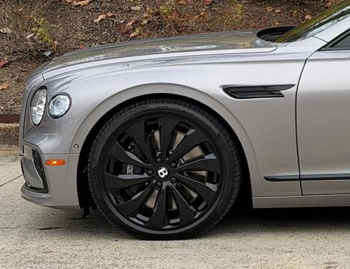 2026 Bentley Flying Spur Base