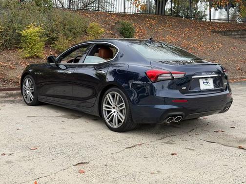 2022 Maserati Ghibli Modena Q4