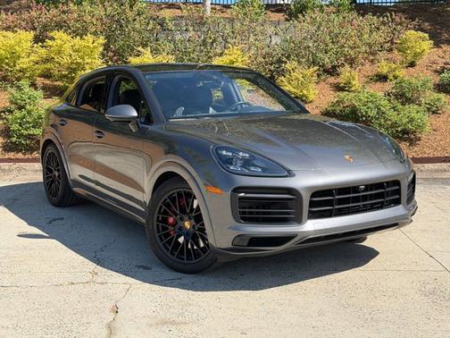 2021 Porsche Cayenne GTS