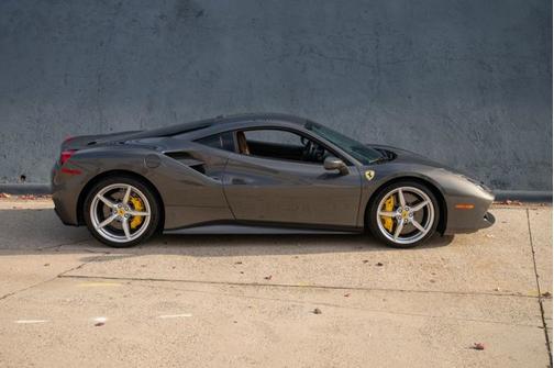 2016 Ferrari 488 GTB 