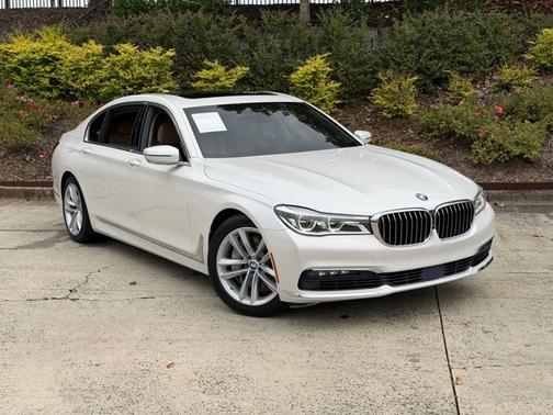 2017 BMW 750 i xDrive