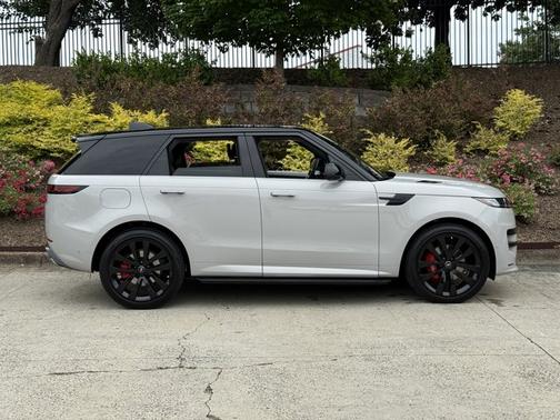 2024 Land Rover Range Rover Sport Dynamic SE