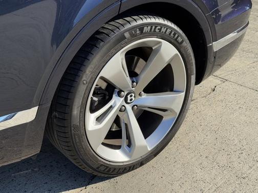 2019 Bentley Bentayga V8