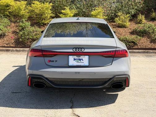 2025 Audi RS 7 performance