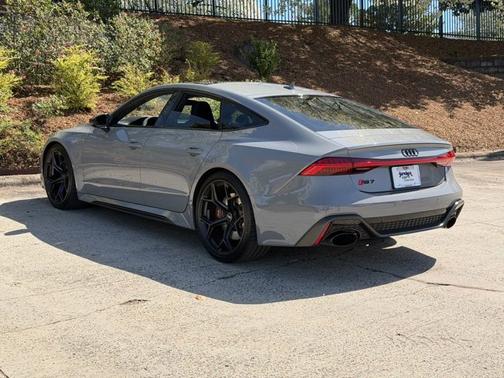 2025 Audi RS 7 performance