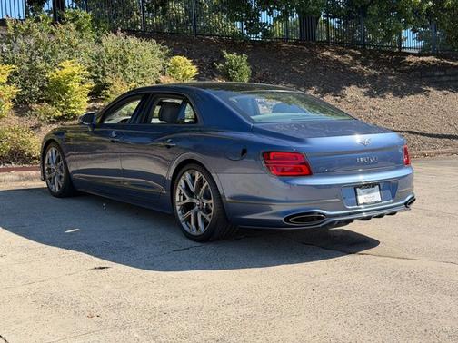 2025 Bentley Flying Spur Speed