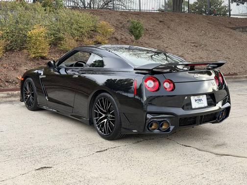 2024 Nissan GT-R Premium