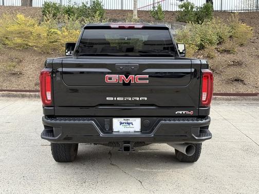2022 GMC Sierra 2500 AT4
