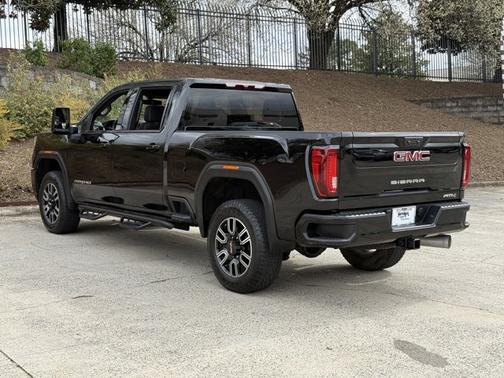 2022 GMC Sierra 2500 AT4