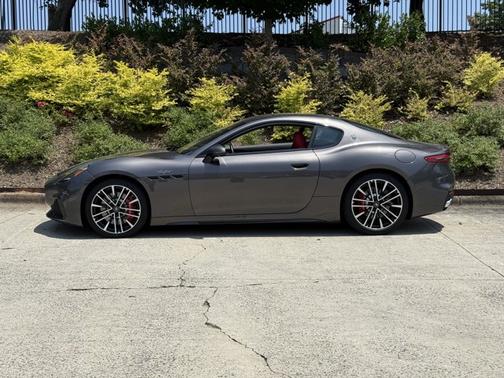 2024 Maserati GranTurismo Trofeo