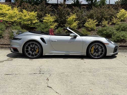 2022 Porsche 911 Turbo S