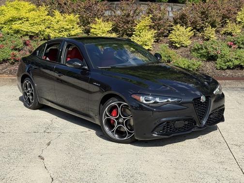 2025 Alfa Romeo Giulia 