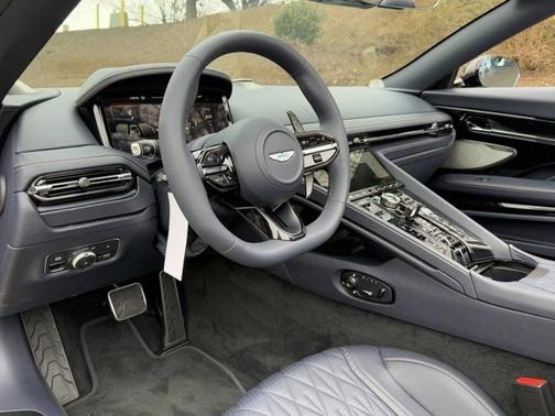 2025 Aston Martin DB12 