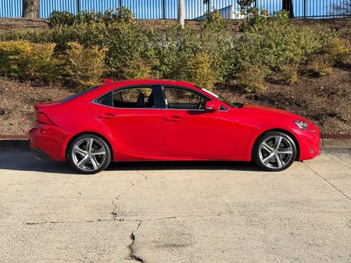 2018 Lexus IS 300 Base