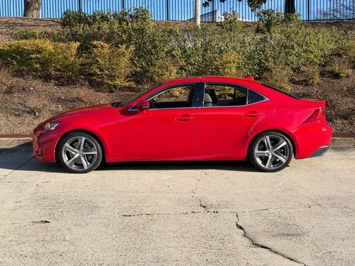 2018 Lexus IS 300 Base