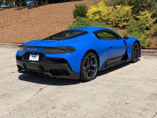 Blue 2022 Maserati MC20 Base