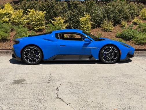 Blue 2022 Maserati MC20 Base
