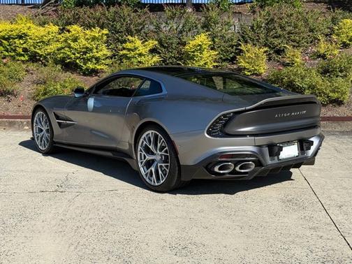 2025 Aston Martin Vanquish V12
