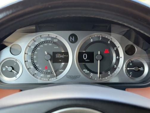 2012 Aston Martin V8 Vantage 2DR CNV