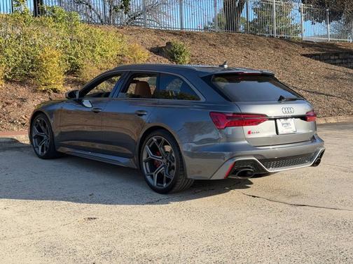 2024 Audi RS 6 Avant performance