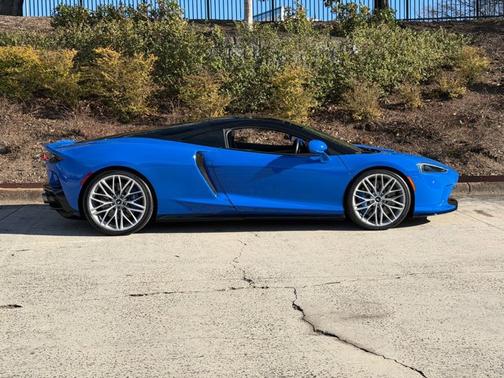 2021 McLaren GT Base