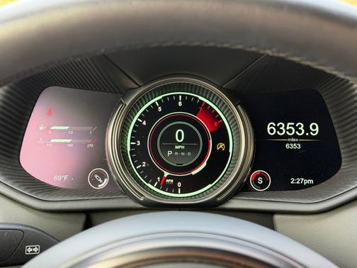 2023 Aston Martin DB11 Volante