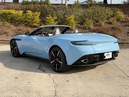 2023 Aston Martin DB11 Volante