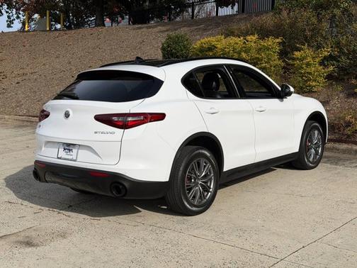2022 Alfa Romeo Stelvio Sprint