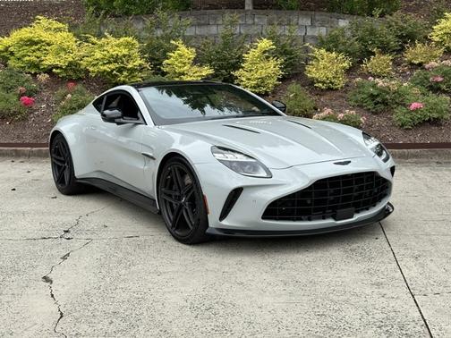 2025 Aston Martin Vantage COUPE