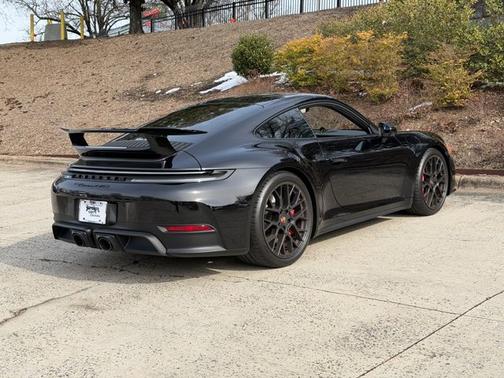 2026 Porsche 911 Carrera 4 GTS