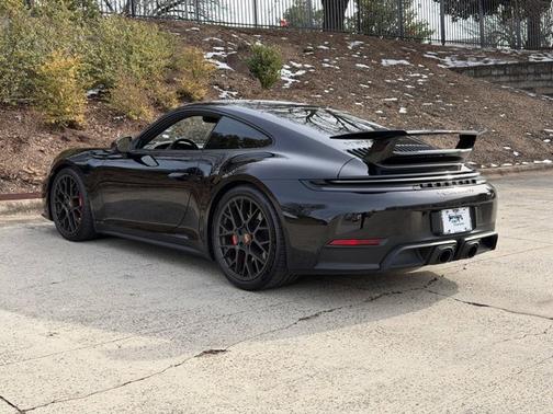 2026 Porsche 911 Carrera 4 GTS