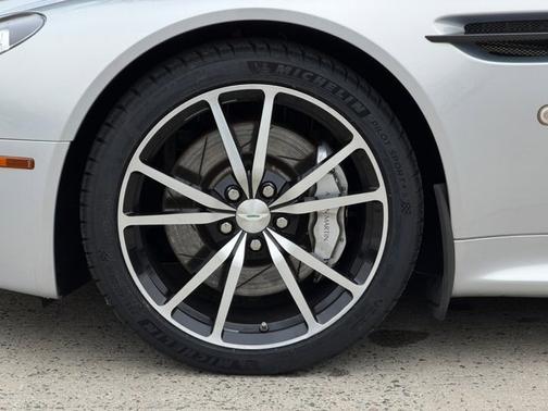 2011 Aston Martin V8 Vantage N420