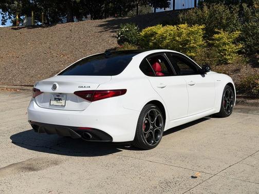 2023 Alfa Romeo Giulia Veloce