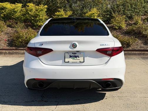 2023 Alfa Romeo Giulia Veloce