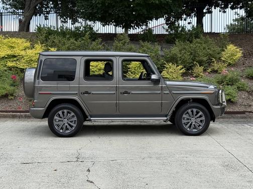 2025 Mercedes-Benz G-Class G 550