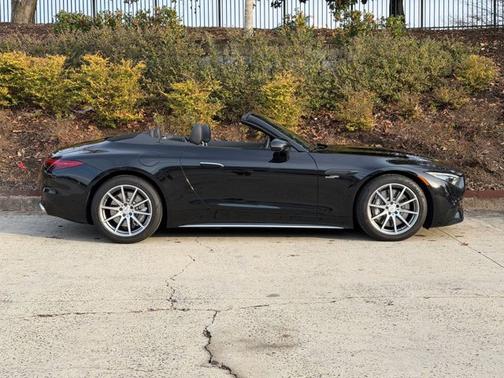 2023 Mercedes-Benz AMG SL 43 AMG SL 43