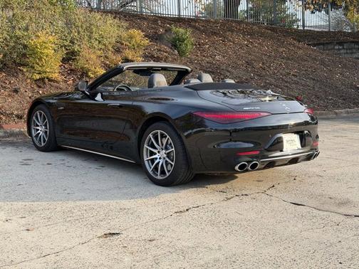 2023 Mercedes-Benz AMG SL 43 AMG SL 43