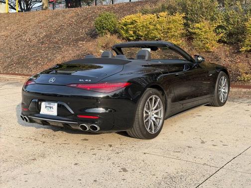2023 Mercedes-Benz AMG SL 43 AMG SL 43