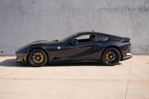 Nero Daytona 2020 Ferrari 812 Superfast Base