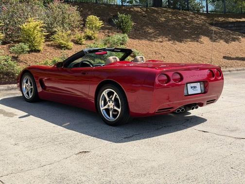 2004 Chevrolet Corvette 