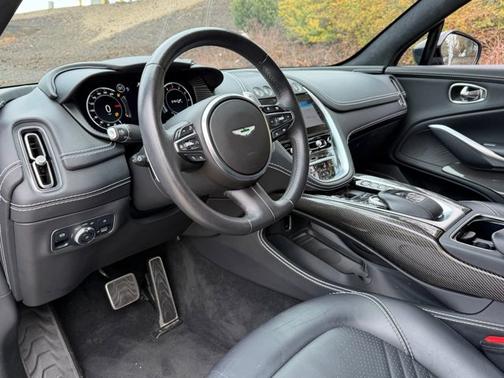 2023 Aston Martin DBX Base