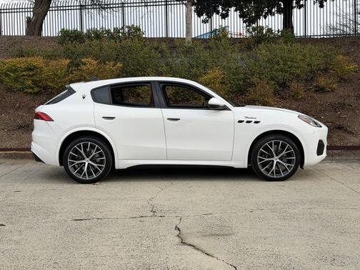 2026 Maserati Grecale 