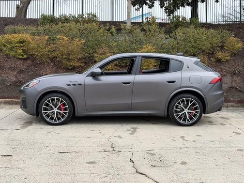 2026 Maserati Grecale Modena