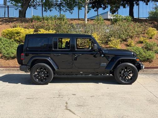 2025 Jeep Wrangler 4xe Sahara