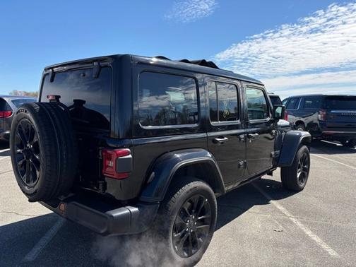 2025 Jeep Wrangler 4xe Sahara
