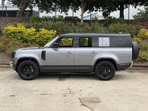 2024 Land Rover Defender S