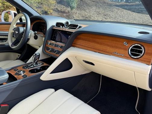 2023 Bentley Bentayga Azure